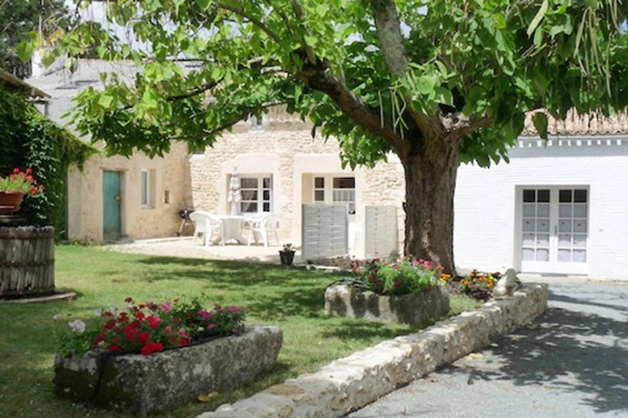 Gites Chez Belliveau Meursac Ngoại thất bức ảnh