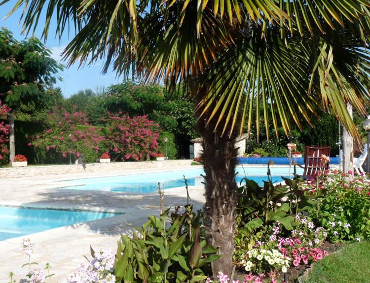 Gites Chez Belliveau Meursac Ngoại thất bức ảnh