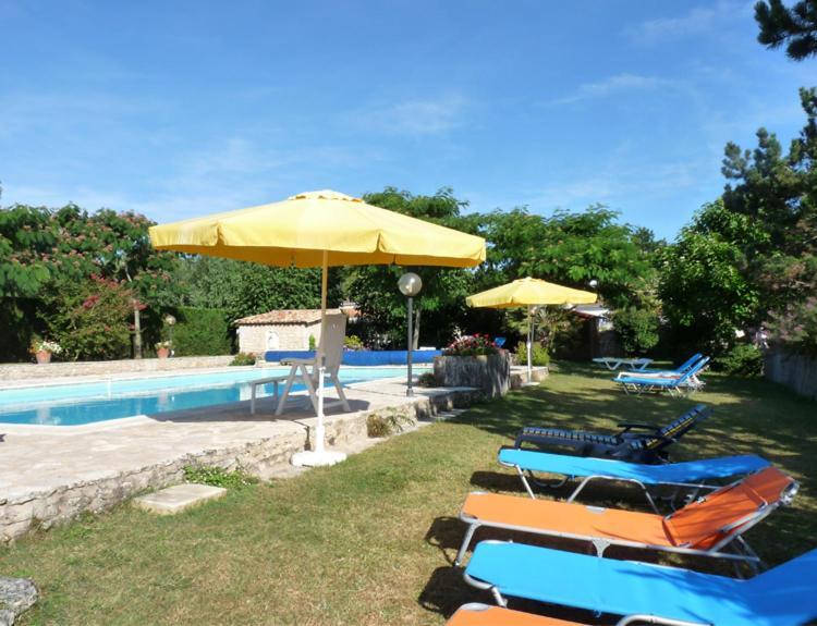 Gites Chez Belliveau Meursac Ngoại thất bức ảnh